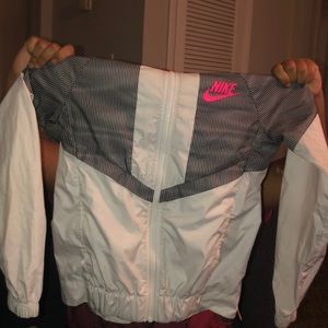 Nike windbreaker